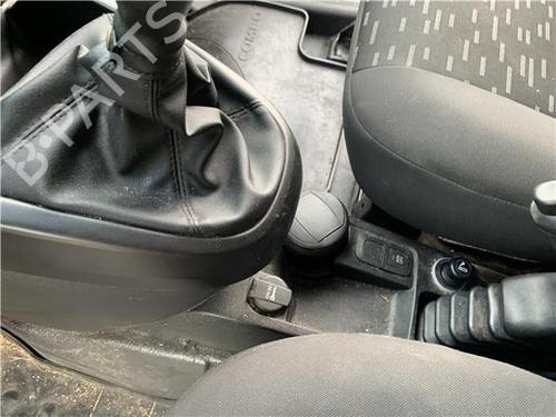 Console central Console central OPEL COMBO Box Body/MPV (X12) 1.3 CDTI (B05) (90 hp) 33288116 33288116