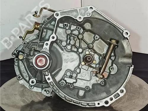 Used Gearbox PEUGEOT 206 Hatchback (2A/C) 1.4 16V (88 hp) 12126616