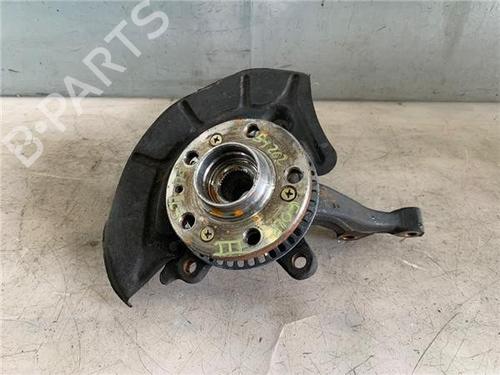 Used Right front steering knuckle VW GOLF III (1H1) 2.0 (115 hp) 26434295
