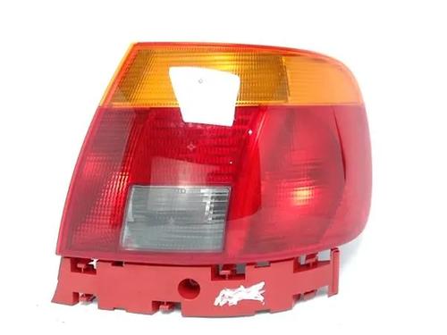 Used Right taillight AUDI A4 B5 (8D2) [1994-2001]  13053304