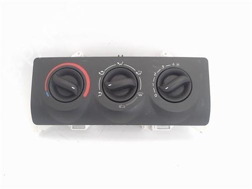 Used Climate control RENAULT CLIO II (BB_, CB_) [1998-2016]  18317728
