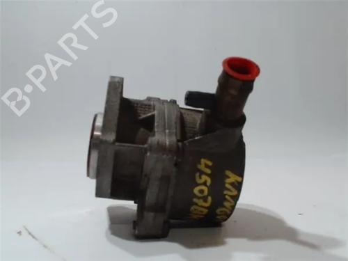 Used Vacuum pump RENAULT KANGOO Express (FC0/1_) [1997-2025]  9635423