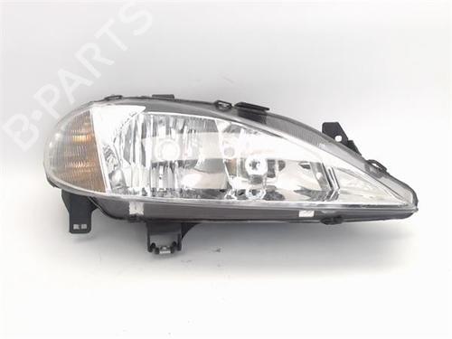 Used Right headlight RENAULT MEGANE I (BA0/1_) [1995-2004]  15490578