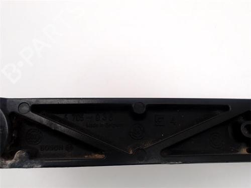 Front windshield wiper arm AUDI A3 (8P1)  | BP25718803C143 