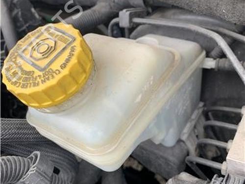 brake-master-cylinder-fiat-grande-punto-199_-2005-25604843 main image