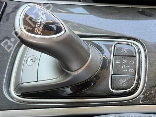 Used Gear lever Gear lever MITSUBISHI OUTLANDER III (GG_W, GF_W, ZJ, ZL, ZK) Plug-in Hybrid (GG2W) (200 hp) 29135234 29135234