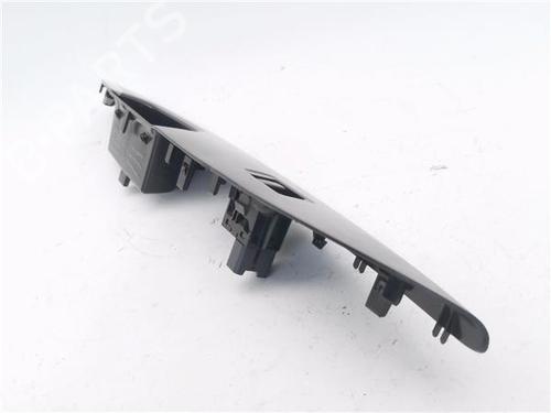Right front window switch MITSUBISHI MIRAGE / SPACE STAR VI Hatchback (A0_A)  | BP31206877I26 