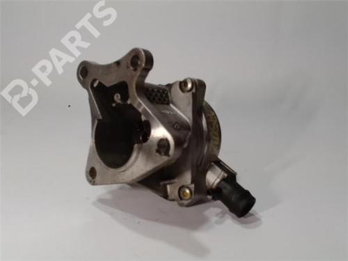Used Vacuum pump RENAULT RAPID Box Body/MPV (F40_, G40_) [1985-2001]  9764507