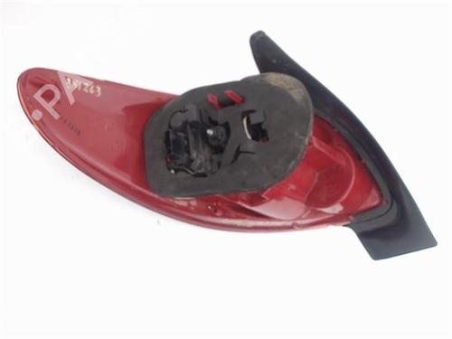 Right taillight PEUGEOT 206 Hatchback (2A/C) 1.4 16V | BP18336144C35 