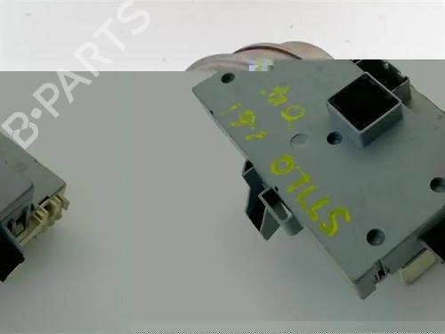 Fuse box FIAT STILO (192_)  | BP9804492E1 
