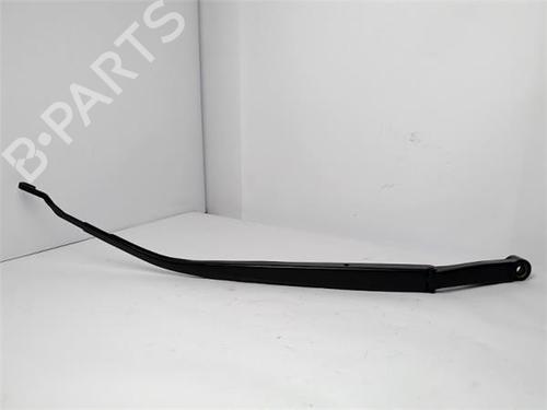 Used Front windshield wiper arm TOYOTA COROLLA Hatchback (_E21_, _EA1_, _EH1_) 1.8 Hybrid (ZWE211) (98 hp) 14345389