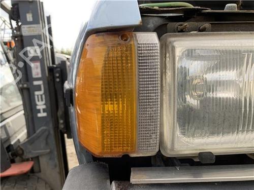 Used Right side indicator PEUGEOT 604 (561A_) 2.3 TD (80 hp) 32450762