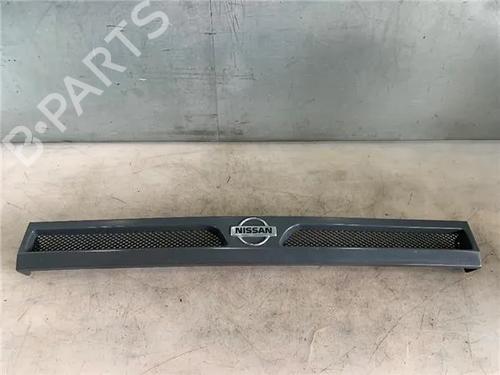Used Grille NISSAN TRADE Van 75 (75 hp) 26434266