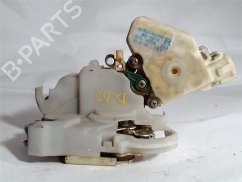 Used Front right lock NISSAN X-TRAIL I (T30) 2.0 (140 hp) 11394179