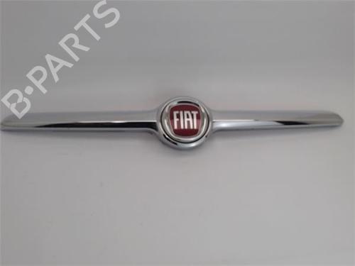 Used Grille FIAT 500X (334_) 1.6 D Multijet (334AXA1B, 334AXA11) (120 hp) 19275578