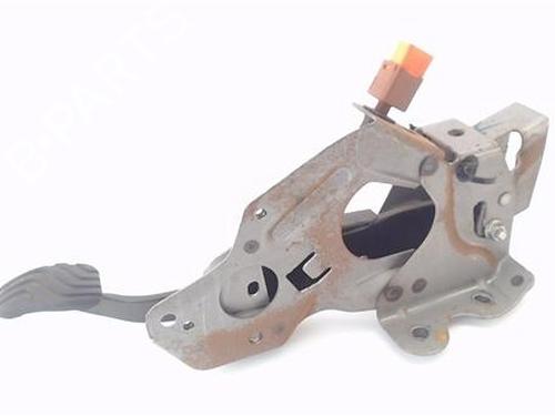 Clutch pedal NISSAN QASHQAI II (J11, J11_)  | BP25009978I13 