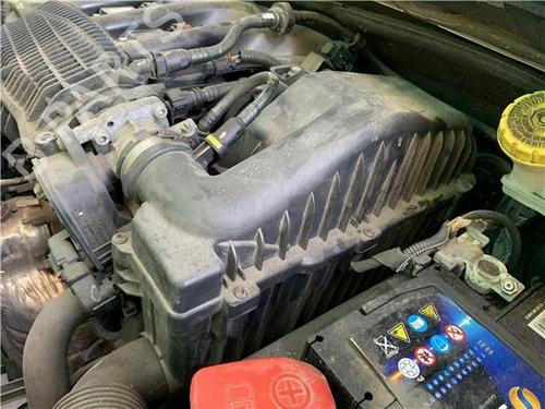 Air filter box CITROËN C3 III (SX) 1.2 VTi 82 | BP33288022M87  - Image 6