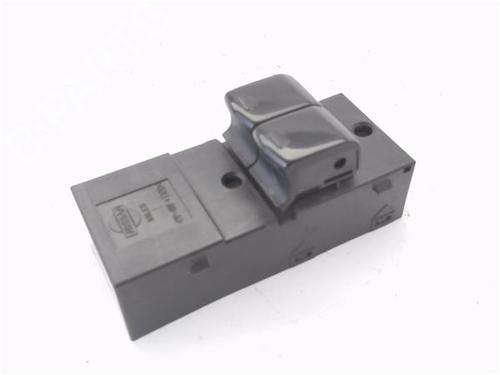 Used Left front window switch NISSAN MICRA III (K12) [2002-2010]  27163042