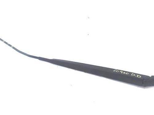 front-windshield-wiper-arm-renault-clio-iii-br01-cr01-2005-2006-2007-2008-2009-2010-2011-2012-2013-2014-32296404 main image