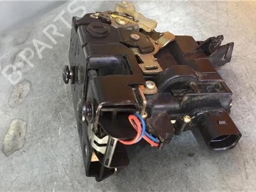 Rear left lock SEAT LEON (1M1) 1.8 20V T 3B4839015A