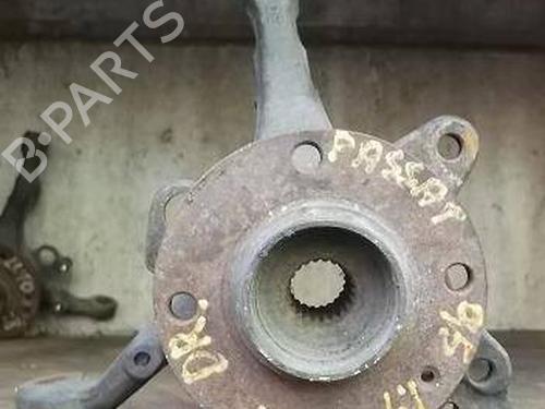 Used Right front steering knuckle VW PASSAT B3/B4 (3A2, 35I) 1.9 TDI (110 hp) 14334370