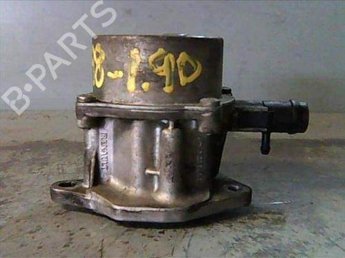 Used Vacuum pump RENAULT KANGOO (KC0/1_) [1997-2025]  9683277