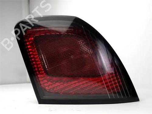 Venstre baklys, luke NISSAN PRIMERA Hatchback (P11) [1996-2002]  14344535