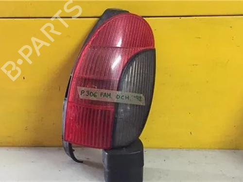 Used Right taillight PEUGEOT 306 Break (7E, N3, N5) [1994-2002]  13049353
