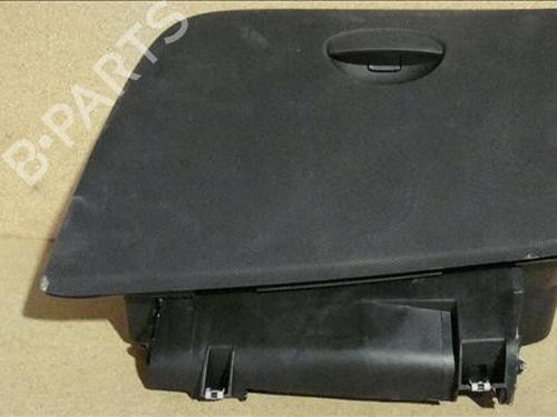 Used Glove box SEAT LEON (1P1) 1.2 TSI (105 hp) 12149197