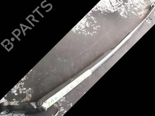 Used Front windshield wiper arm TOYOTA YARIS (_P9_) [2005-2014]  14334772