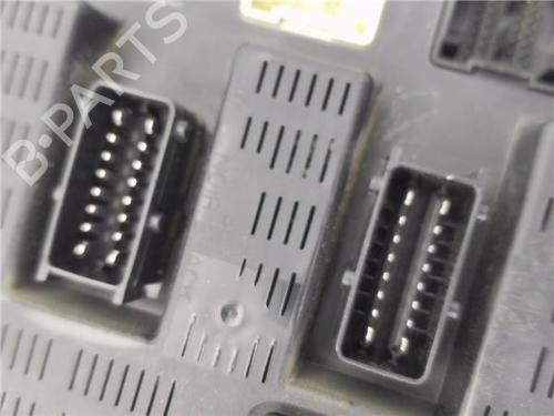 Fuse box PEUGEOT EXPERT Van (VF3A_, VF3U_, VF3X_) 2.0 HDi 120 | BP30277537E1 