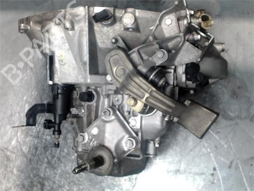 Gearkasse FIAT SCUDO Platform/Chassis (220_) [1996-2006]  21360041