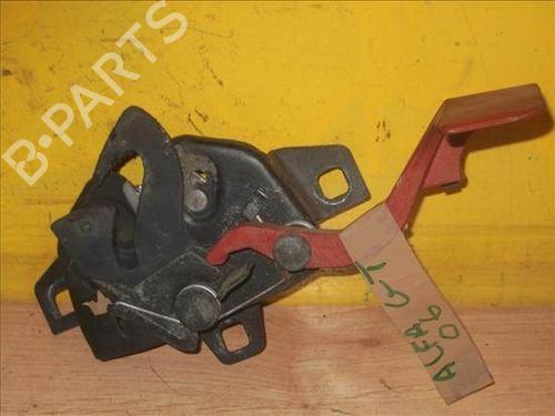 Used Tailgate lock ALFA ROMEO GT (937_) 1.9 JTD (937CXN1B) (150 hp) 9769945