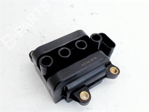 Used Ignition coil RENAULT TWINGO II (CN0_) 1.2 (CN0D) (58 hp) 10735859