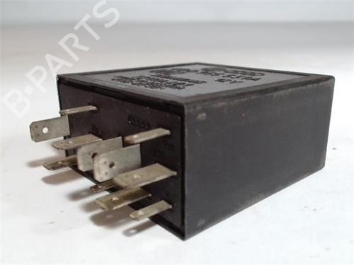 Fuse box SEAT LEON (1M1) | BP12597498E1