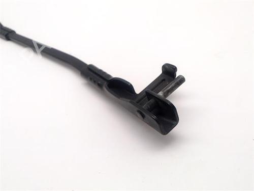 Front windshield wiper arm AUDI A3 (8P1)  | BP25718803C143 