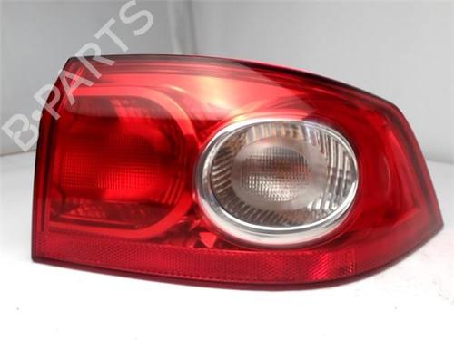 Used Right taillight RENAULT LAGUNA II (BG0/1_) 1.9 dCi (KG1V) (130 hp) 11852374