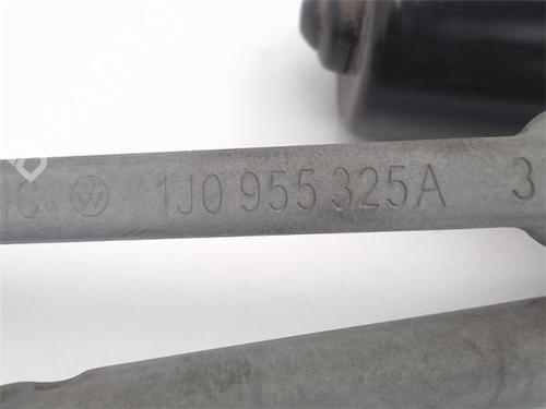 Front wiper motor VW GOLF IV (1J1) 1.6 16V | BP17367808M29 