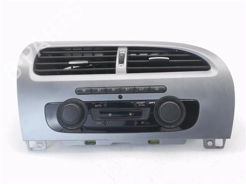 Used Climate control SEAT LEON (1P1) 1.9 TDI (105 hp) 31173023
