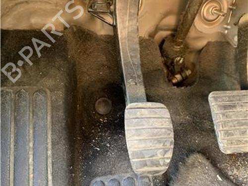 Used Clutch pedal RENAULT GRAND SCÉNIC III (JZ0/1_) 1.5 dCi (JZ0B, JZ07) (106 hp) 32418253