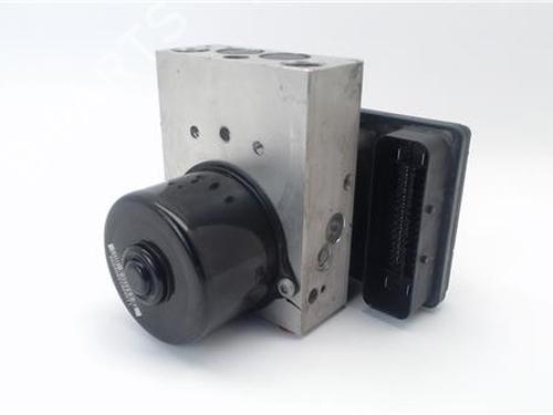 Used ABS pump VOLVO S60 I (384) 2.4 D (126 hp) 17072469