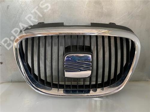 Griglia anteriore SEAT ALTEA (5P1) 2.0 TDI 16V (140 hp) 32394316