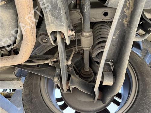 Used Left rear steering knuckle Left rear steering knuckle MITSUBISHI OUTLANDER III (GG_W, GF_W, ZJ, ZL, ZK) Plug-in Hybrid (GG2W) (200 hp) 29135227 29135227