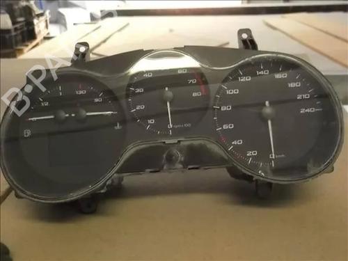 Compteur de vitesse SEAT LEON (1P1) 1.2 TSI (105 hp) 12149247
