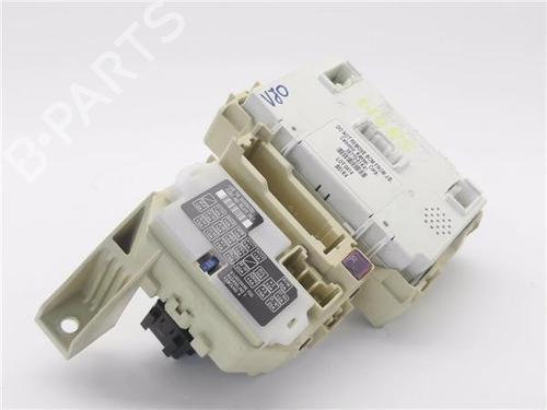 Used Fuse box Fuse box 39246960 39246960