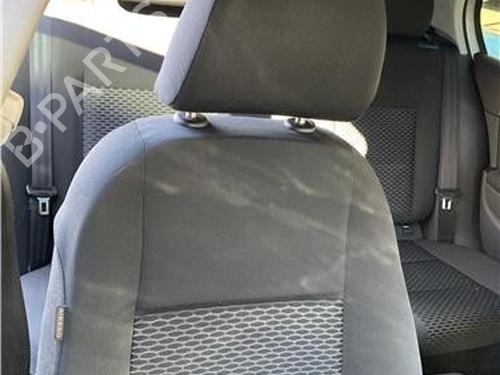 Stol høyre foran VW GOLF VI (5K1) 1.4 (80 hp) 32419386