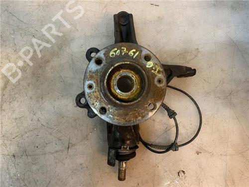Fusee links voor PEUGEOT 308 SW I (4E_, 4H_) 1.6 HDi (109 hp) 31206944
