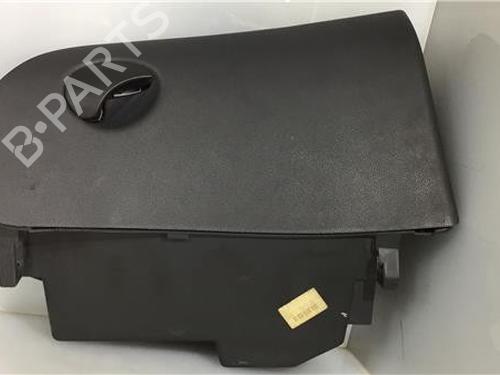 Used Glove box FIAT BRAVO I (182_) 1.6 16V (182.AB) (103 hp) 11341894