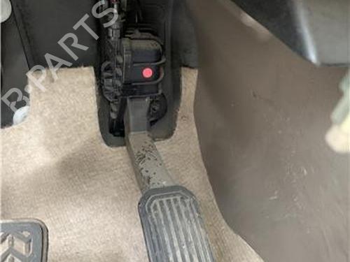 Used Pedal Pedal TOYOTA LAND CRUISER PRADO (_J12_) 3.0 D-4D (KDJ120, KDJ125) (166 hp) 26955895 26955895