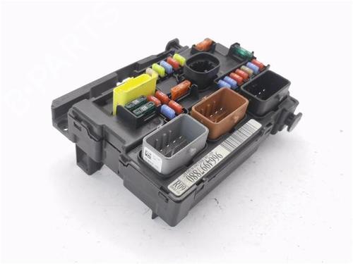 Used Fuse box Fuse box PEUGEOT 207 (WA_, WC_) 1.6 HDi (90 hp) 33729673 33729673